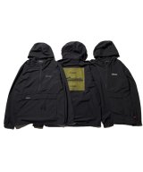 //New// 限定SPOTコレクションからNewアウトドアロゴを落とし込んだナイロンアノラックパーカーが登場。