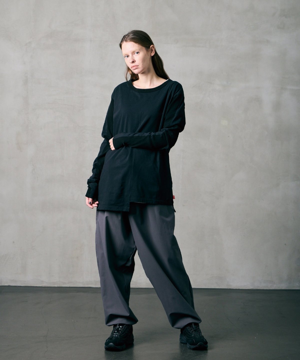 画像16: 【VIRGOwearworks】ASYMETRY SLEEVE FLYSE TOP (16)